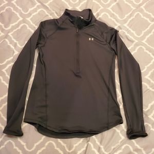 Womens Under Armour pullover with thumb holes size